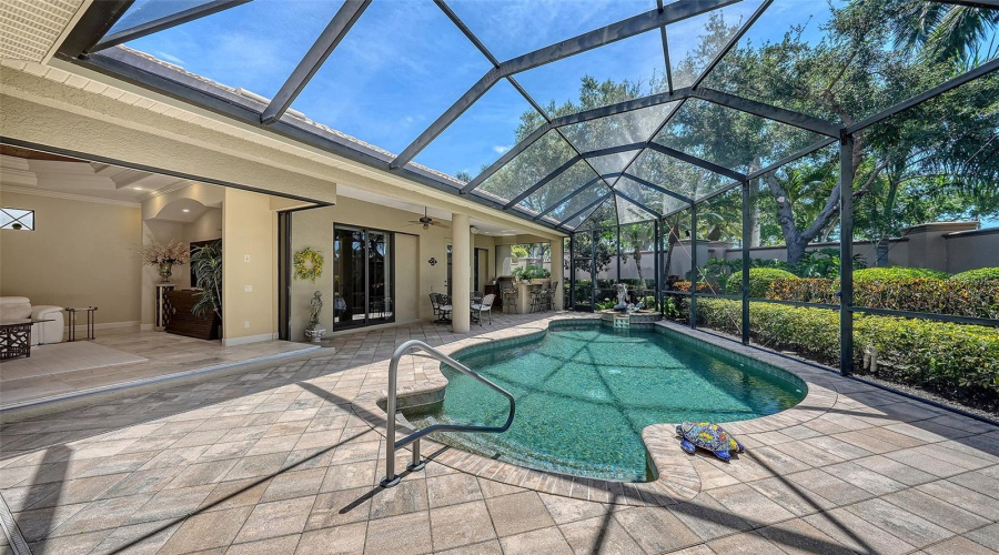 Sarasota, Florida 34238, 3 Bedroom Bedrooms, ,2 Bathroombathrooms,Residential,For Sale,Enclave,0,Mfra4696410