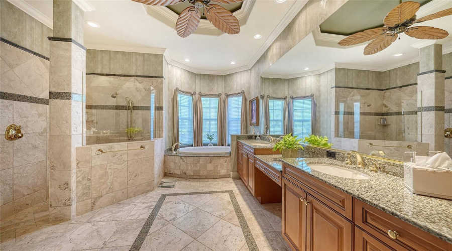 Sarasota, Florida 34238, 3 Bedroom Bedrooms, ,2 Bathroombathrooms,Residential,For Sale,Enclave,0,Mfra4696410
