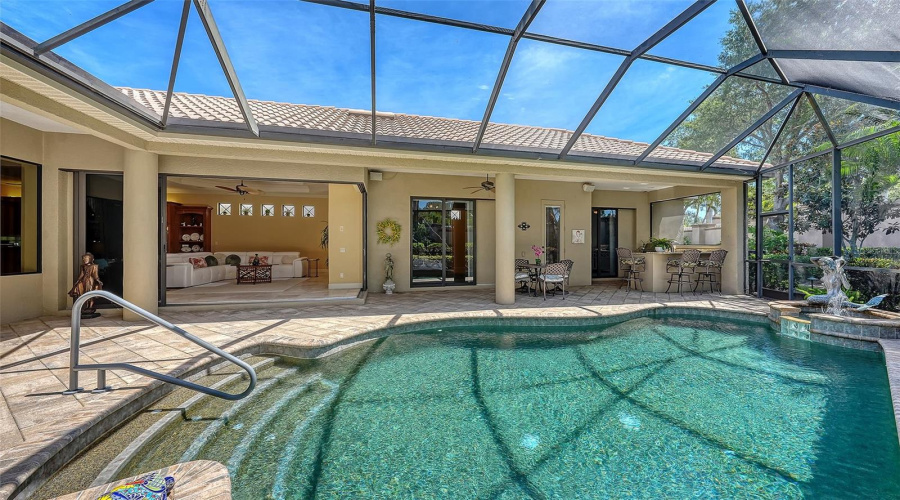 Sarasota, Florida 34238, 3 Bedroom Bedrooms, ,2 Bathroombathrooms,Residential,For Sale,Enclave,0,Mfra4696410
