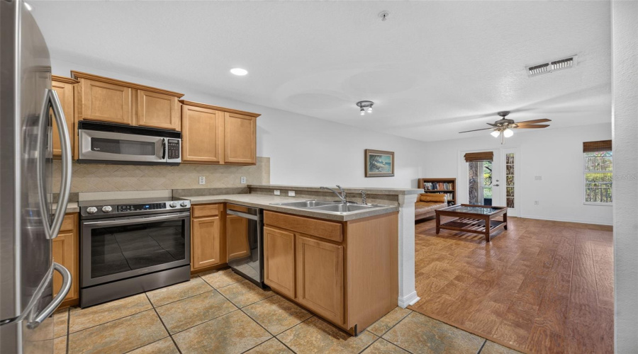 Winter Springs, Florida 32708, 3 Bedroom Bedrooms, ,2 Bathroombathrooms,Residential,For Sale,Tradition,0,Mfro6435344