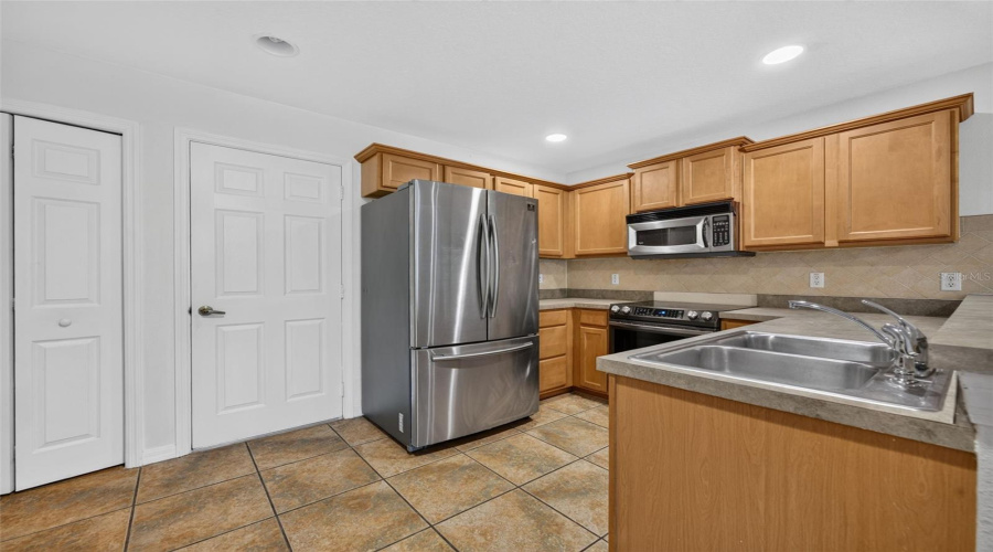 Winter Springs, Florida 32708, 3 Bedroom Bedrooms, ,2 Bathroombathrooms,Residential,For Sale,Tradition,0,Mfro6435344