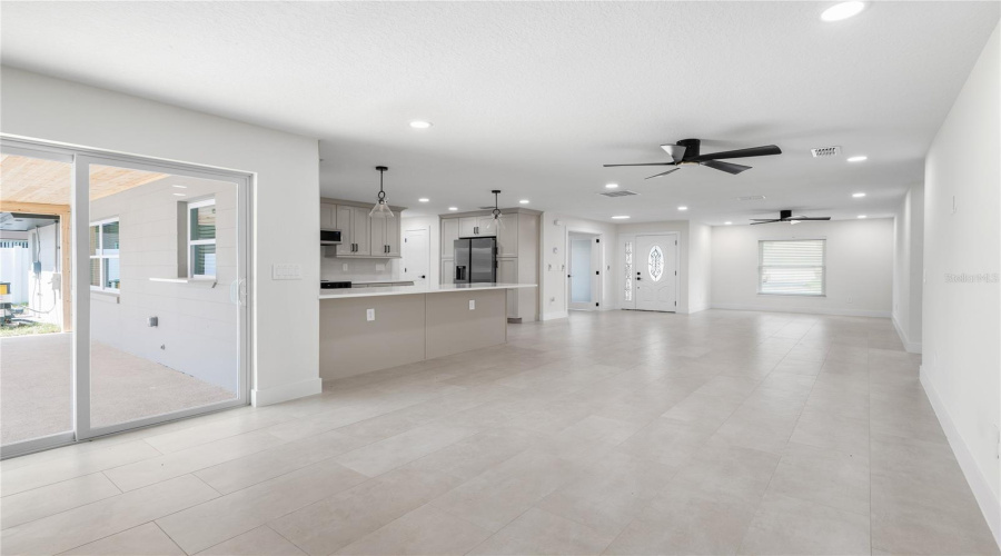 Orlando, Florida 32807, 4 Bedroom Bedrooms, ,2 Bathroombathrooms,Residential,For Sale,Jeannine,0,Mfro6433290