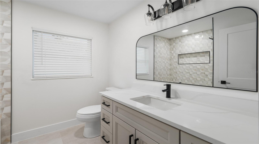 Orlando, Florida 32807, 4 Bedroom Bedrooms, ,2 Bathroombathrooms,Residential,For Sale,Jeannine,0,Mfro6433290