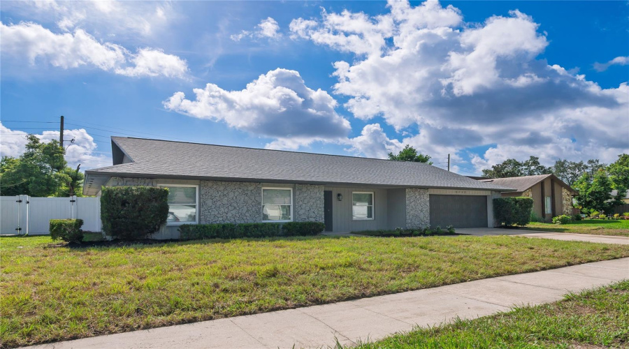 Orlando, Florida 32807, 4 Bedroom Bedrooms, ,2 Bathroombathrooms,Residential,For Sale,Jeannine,0,Mfro6433290