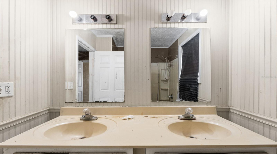 Panama City, Florida 32404, 2 Bedroom Bedrooms, ,1 Bathroombathrooms,Residential,For Sale,Cherry,0,Mfrtb8538552