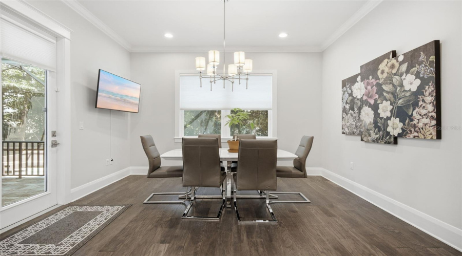 Tampa, Florida 33609, 5 Bedroom Bedrooms, ,4 Bathroombathrooms,Residential,For Sale,Shore Crest,0,Mfrtb8538357
