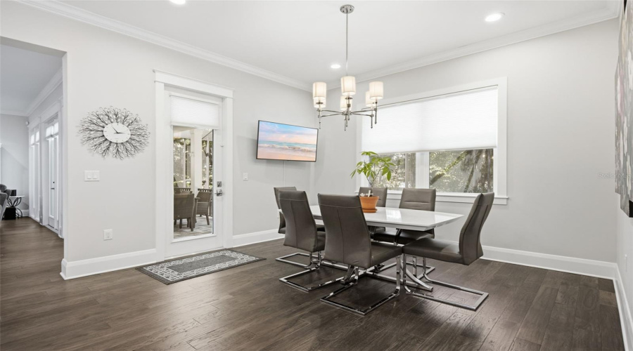 Tampa, Florida 33609, 5 Bedroom Bedrooms, ,4 Bathroombathrooms,Residential,For Sale,Shore Crest,0,Mfrtb8538357