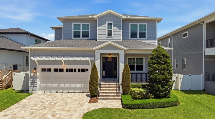 Tampa, Florida 33609, 5 Bedroom Bedrooms, ,4 Bathroombathrooms,Residential,For Sale,Shore Crest,0,Mfrtb8538357
