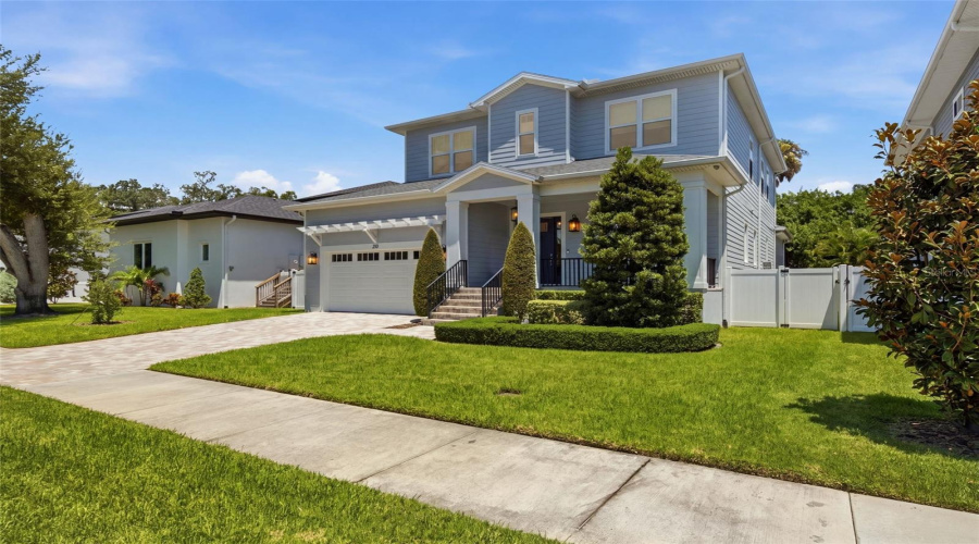 Tampa, Florida 33609, 5 Bedroom Bedrooms, ,4 Bathroombathrooms,Residential,For Sale,Shore Crest,0,Mfrtb8538357