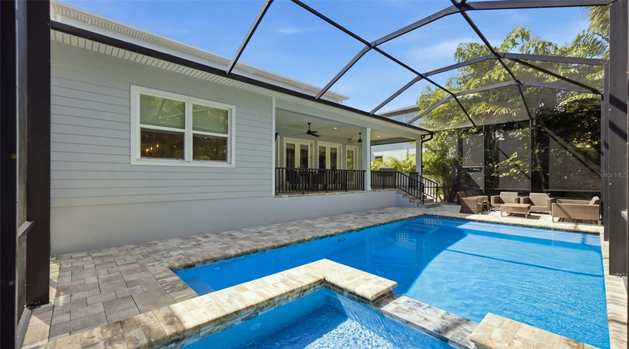 Tampa, Florida 33609, 5 Bedroom Bedrooms, ,4 Bathroombathrooms,Residential,For Sale,Shore Crest,0,Mfrtb8538357