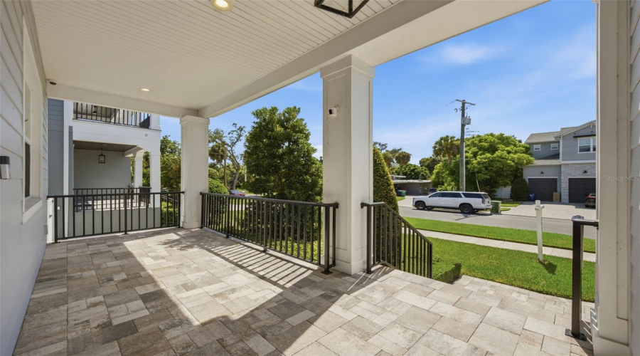 Tampa, Florida 33609, 5 Bedroom Bedrooms, ,4 Bathroombathrooms,Residential,For Sale,Shore Crest,0,Mfrtb8538357