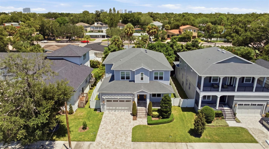 Tampa, Florida 33609, 5 Bedroom Bedrooms, ,4 Bathroombathrooms,Residential,For Sale,Shore Crest,0,Mfrtb8538357