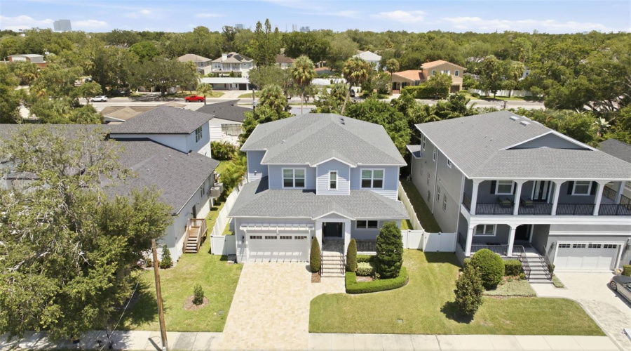 Tampa, Florida 33609, 5 Bedroom Bedrooms, ,4 Bathroombathrooms,Residential,For Sale,Shore Crest,0,Mfrtb8538357