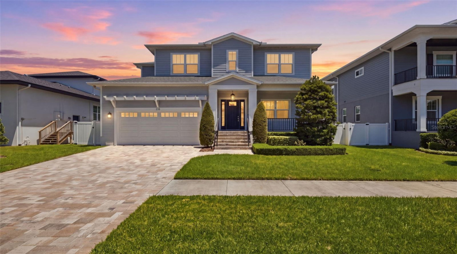Tampa, Florida 33609, 5 Bedroom Bedrooms, ,4 Bathroombathrooms,Residential,For Sale,Shore Crest,0,Mfrtb8538357
