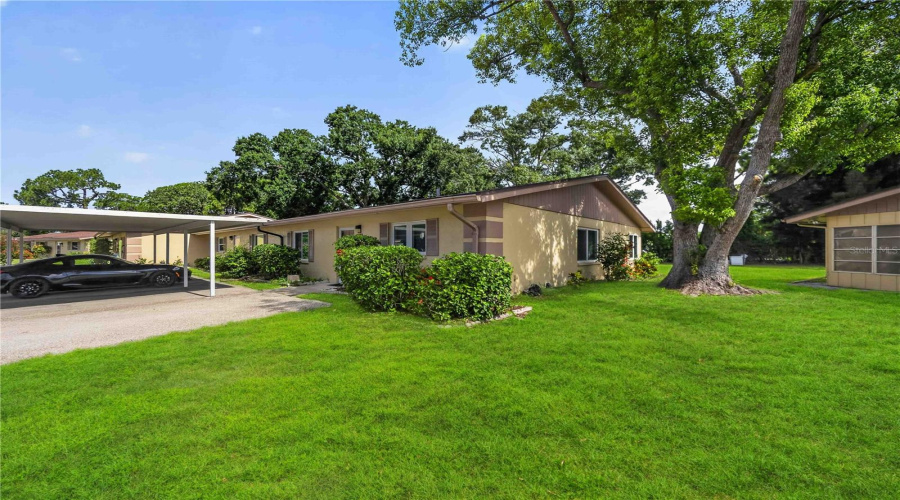 Sarasota, Florida 34233, 2 Bedroom Bedrooms, ,2 Bathroombathrooms,Residential,For Sale,Tippecanoe,0,Mfrn6145194