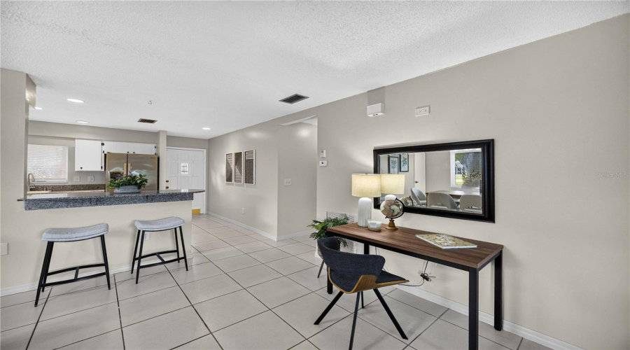 Sarasota, Florida 34233, 2 Bedroom Bedrooms, ,2 Bathroombathrooms,Residential,For Sale,Tippecanoe,0,Mfrn6145194