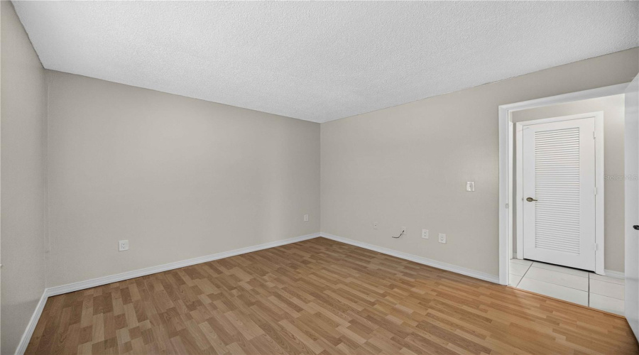 Sarasota, Florida 34233, 2 Bedroom Bedrooms, ,2 Bathroombathrooms,Residential,For Sale,Tippecanoe,0,Mfrn6145194
