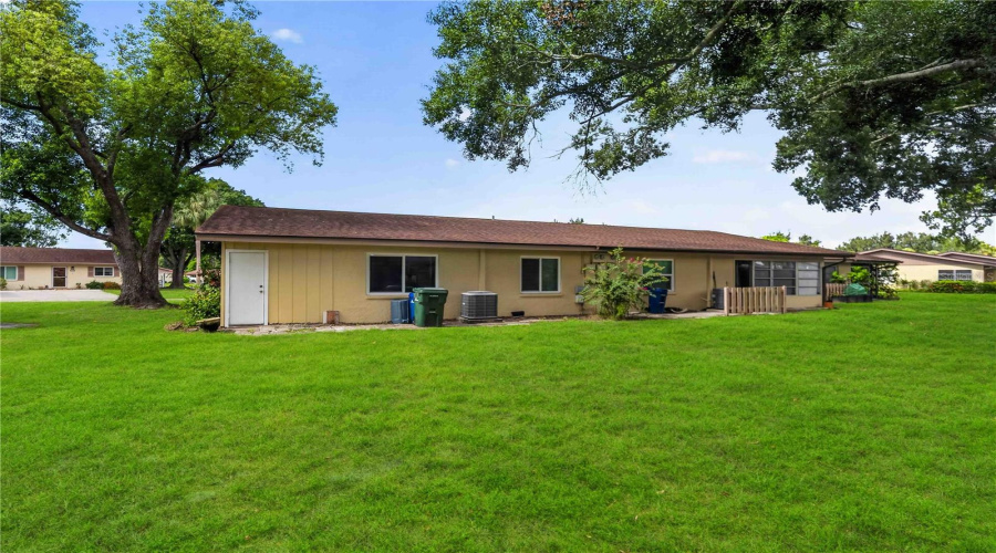 Sarasota, Florida 34233, 2 Bedroom Bedrooms, ,2 Bathroombathrooms,Residential,For Sale,Tippecanoe,0,Mfrn6145194