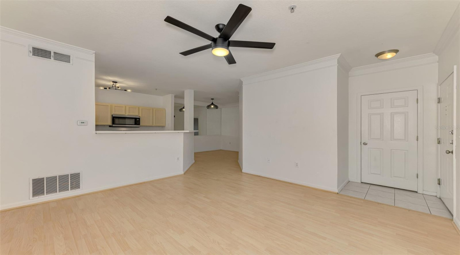 Bradenton, Florida 34210, 1 Bedroom Bedrooms, ,1 Bathroombathrooms,Residential,For Sale,51St,0,Mfra4696807
