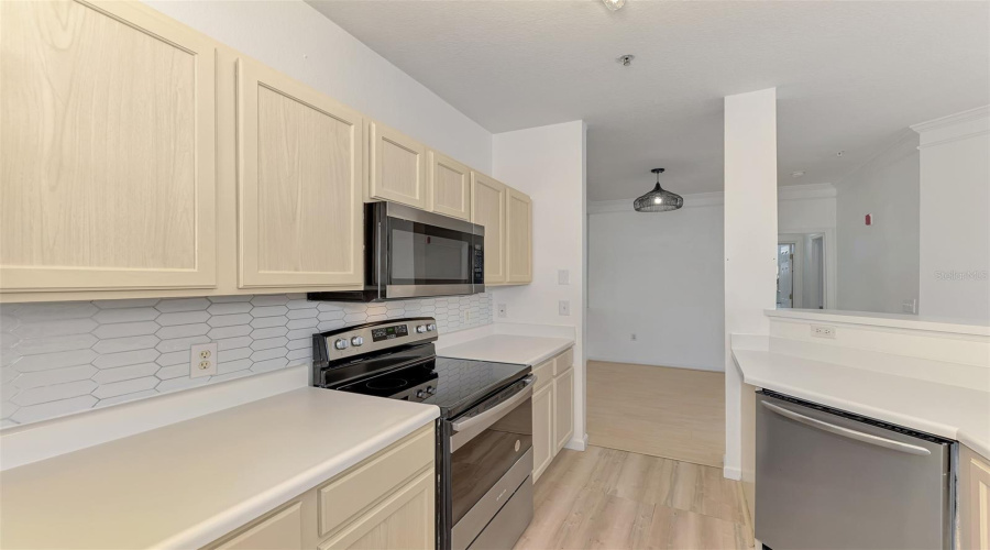 Bradenton, Florida 34210, 1 Bedroom Bedrooms, ,1 Bathroombathrooms,Residential,For Sale,51St,0,Mfra4696807