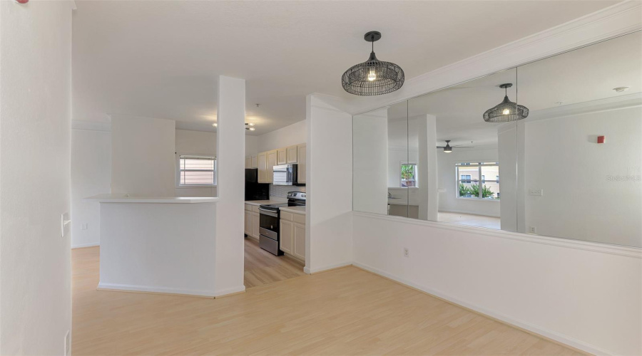 Bradenton, Florida 34210, 1 Bedroom Bedrooms, ,1 Bathroombathrooms,Residential,For Sale,51St,0,Mfra4696807