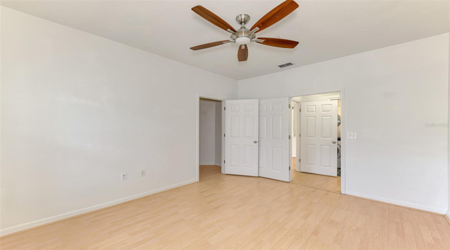 Bradenton, Florida 34210, 1 Bedroom Bedrooms, ,1 Bathroombathrooms,Residential,For Sale,51St,0,Mfra4696807
