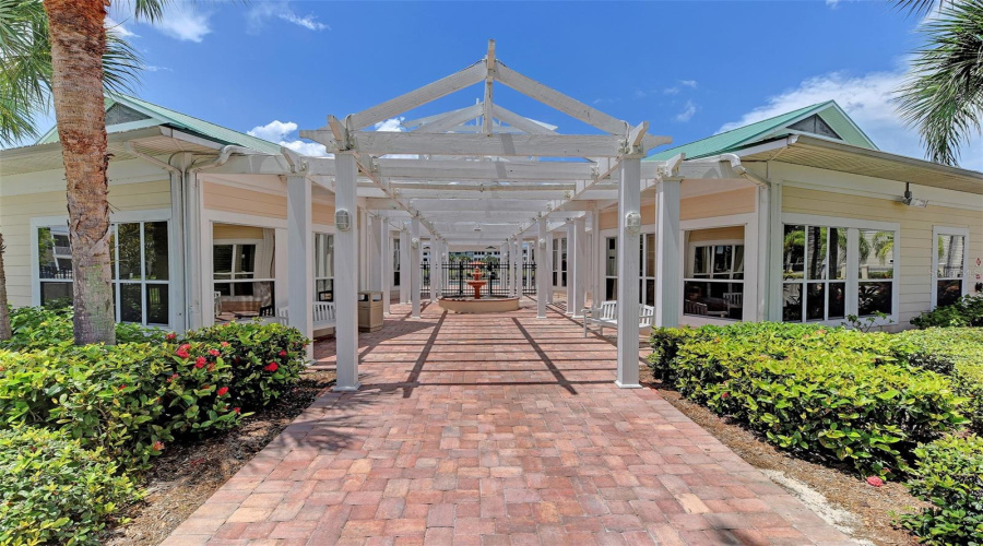 Bradenton, Florida 34210, 1 Bedroom Bedrooms, ,1 Bathroombathrooms,Residential,For Sale,51St,0,Mfra4696807