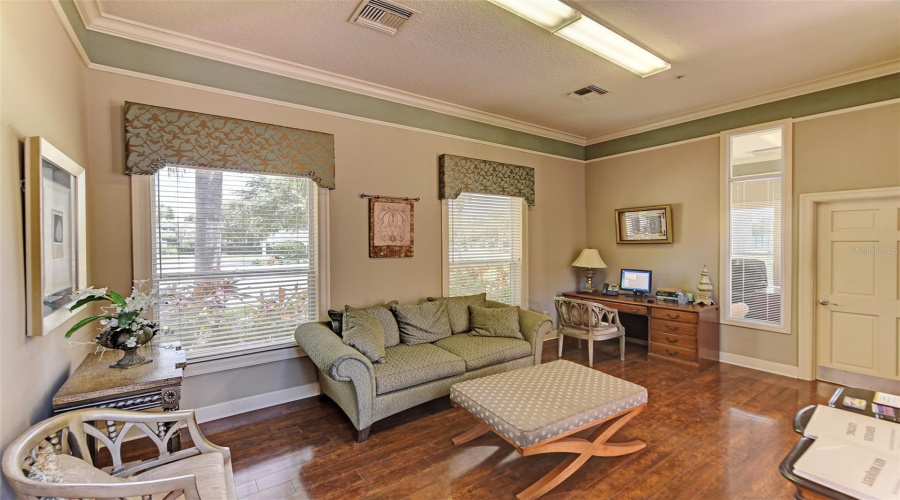 Bradenton, Florida 34210, 1 Bedroom Bedrooms, ,1 Bathroombathrooms,Residential,For Sale,51St,0,Mfra4696807