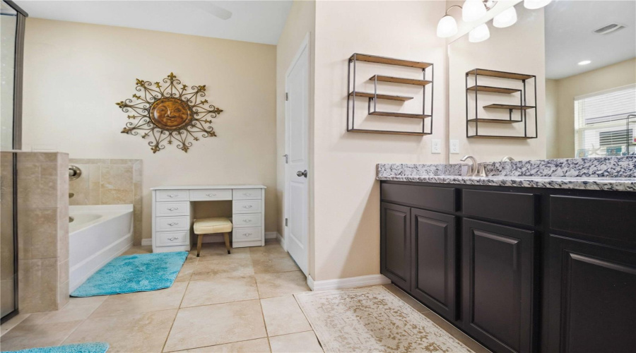 Bradenton, Florida 34212, 4 Bedroom Bedrooms, ,2 Bathroombathrooms,Residential,For Sale,Tierra Verde,0,Mfra4699800