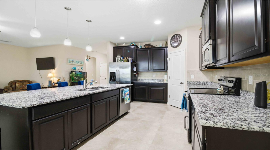 Bradenton, Florida 34212, 4 Bedroom Bedrooms, ,2 Bathroombathrooms,Residential,For Sale,Tierra Verde,0,Mfra4699800