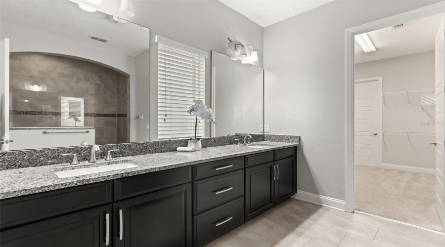 Oviedo, Florida 32765, 4 Bedroom Bedrooms, ,3 Bathroombathrooms,Residential,For Sale,Windy Pine,0,Mfro6415001