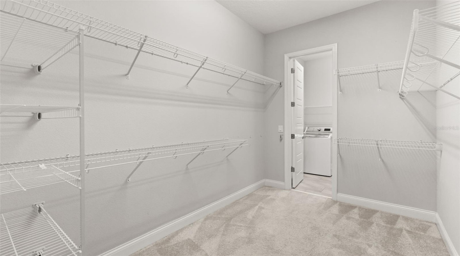 Oviedo, Florida 32765, 4 Bedroom Bedrooms, ,3 Bathroombathrooms,Residential,For Sale,Windy Pine,0,Mfro6415001