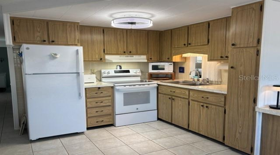 Venice, Florida 34285, 2 Bedroom Bedrooms, ,1 Bathroombathrooms,Residential,For Sale,Carefree,0,Mfrn6142934