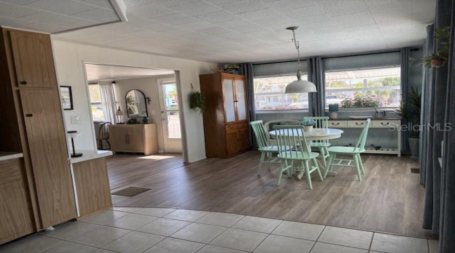 Venice, Florida 34285, 2 Bedroom Bedrooms, ,1 Bathroombathrooms,Residential,For Sale,Carefree,0,Mfrn6142934