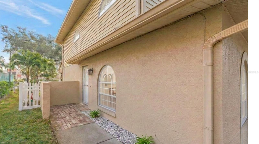 Seminole, Florida 33777, 3 Bedroom Bedrooms, ,2 Bathroombathrooms,Residential,For Sale,Antigua,0,Mfrtb8460699