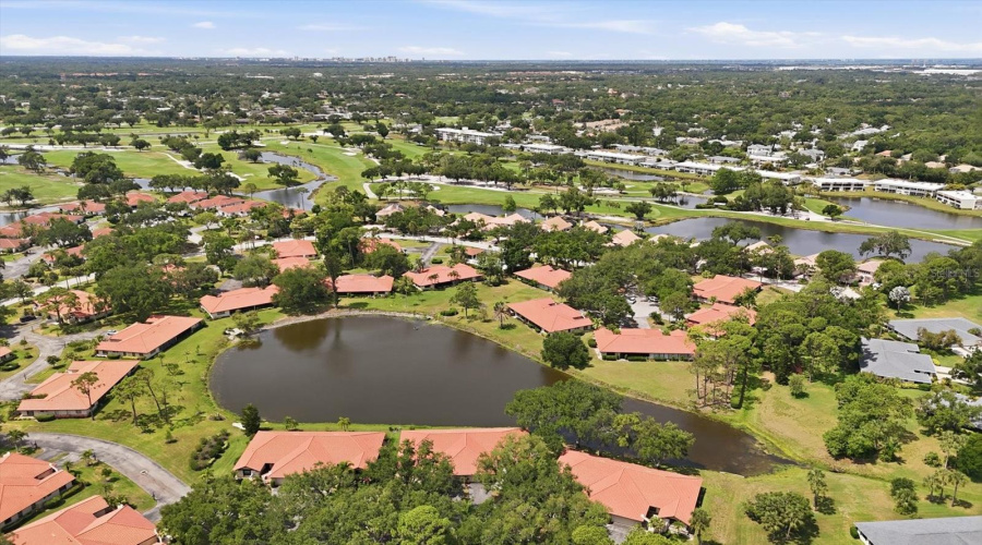 Sarasota, Florida 34243, 2 Bedroom Bedrooms, ,2 Bathroombathrooms,Residential,For Sale,Golf Pointe,0,Mfra4698762