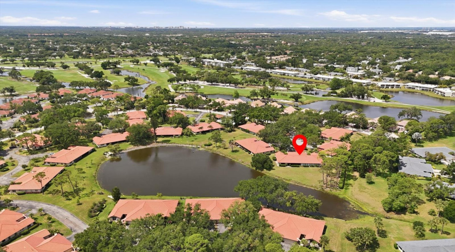 Sarasota, Florida 34243, 2 Bedroom Bedrooms, ,2 Bathroombathrooms,Residential,For Sale,Golf Pointe,0,Mfra4698762