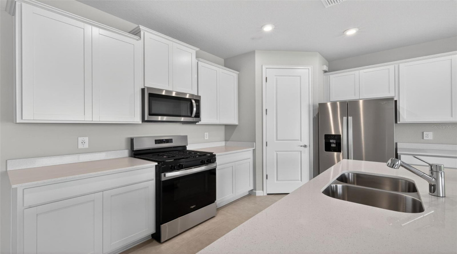 Parrish, Florida 34219, 3 Bedroom Bedrooms, ,2 Bathroombathrooms,Residential,For Sale,Sunseed,0,Mfrtb8430780