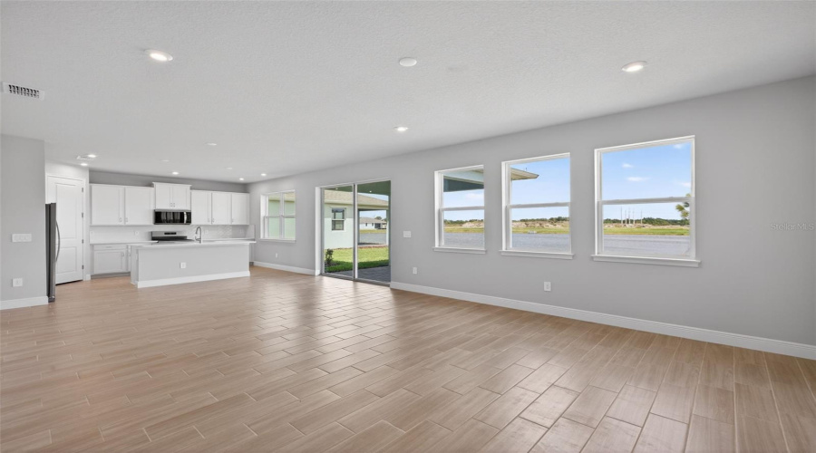 Parrish, Florida 34219, 4 Bedroom Bedrooms, ,2 Bathroombathrooms,Residential,For Sale,Oxeye,0,Mfrtb8487257