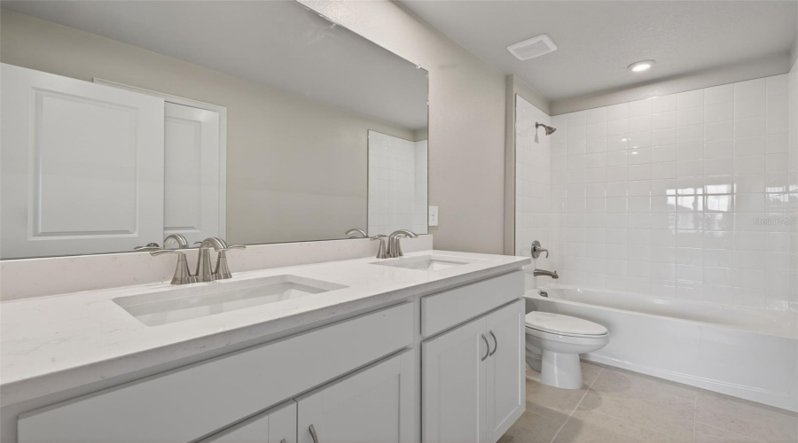 Parrish, Florida 34219, 4 Bedroom Bedrooms, ,2 Bathroombathrooms,Residential,For Sale,Oxeye,0,Mfrtb8487257