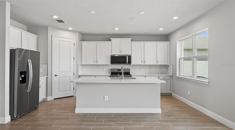 Parrish, Florida 34219, 4 Bedroom Bedrooms, ,2 Bathroombathrooms,Residential,For Sale,Oxeye,0,Mfrtb8487257