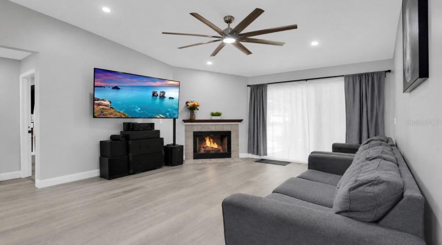 Orlando, Florida 32810, 5 Bedroom Bedrooms, ,3 Bathroombathrooms,Residential,For Sale,Eden View,0,Mfro6407529