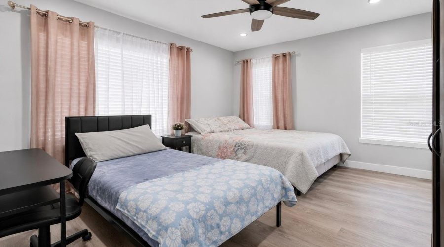 Orlando, Florida 32810, 5 Bedroom Bedrooms, ,3 Bathroombathrooms,Residential,For Sale,Eden View,0,Mfro6407529