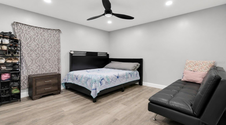 Orlando, Florida 32810, 5 Bedroom Bedrooms, ,3 Bathroombathrooms,Residential,For Sale,Eden View,0,Mfro6407529