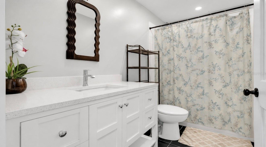Orlando, Florida 32810, 5 Bedroom Bedrooms, ,3 Bathroombathrooms,Residential,For Sale,Eden View,0,Mfro6407529