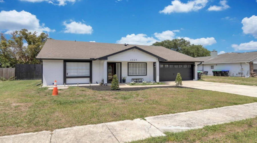 Orlando, Florida 32810, 5 Bedroom Bedrooms, ,3 Bathroombathrooms,Residential,For Sale,Eden View,0,Mfro6407529