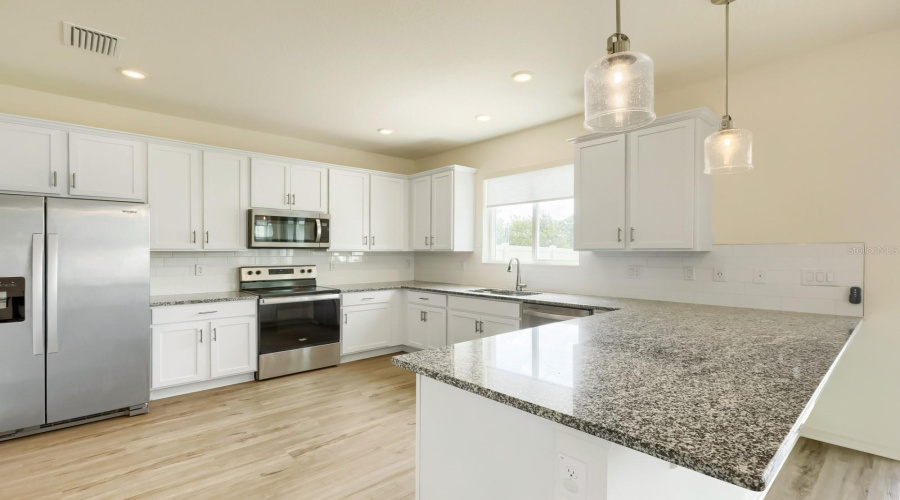 Zephyrhills, Florida 33540, 4 Bedroom Bedrooms, ,2 Bathroombathrooms,Residential,For Sale,Yukon,0,Mfrtb8535426