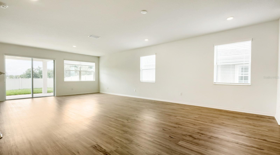Zephyrhills, Florida 33540, 4 Bedroom Bedrooms, ,2 Bathroombathrooms,Residential,For Sale,Yukon,0,Mfrtb8535426