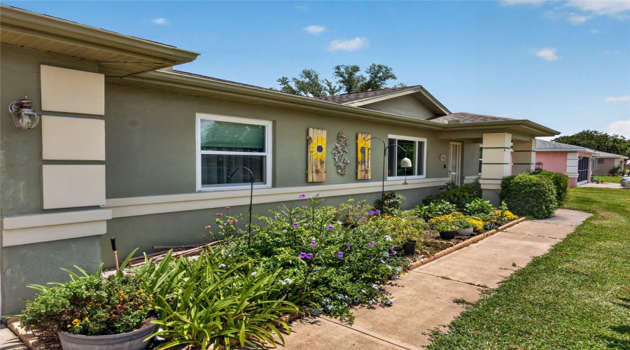 Ocala, Florida 34476, 2 Bedroom Bedrooms, ,2 Bathroombathrooms,Residential,For Sale,103Rd,0,Mfrom724795