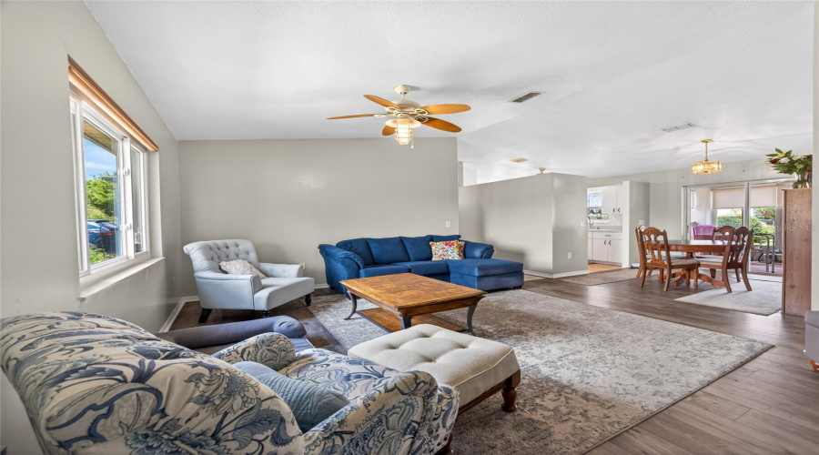 Ocala, Florida 34476, 2 Bedroom Bedrooms, ,2 Bathroombathrooms,Residential,For Sale,103Rd,0,Mfrom724795